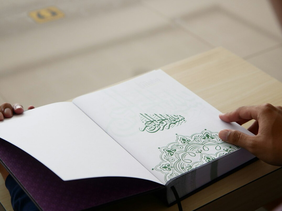 Open notebook with hand drawn mind map diagram for a lecture